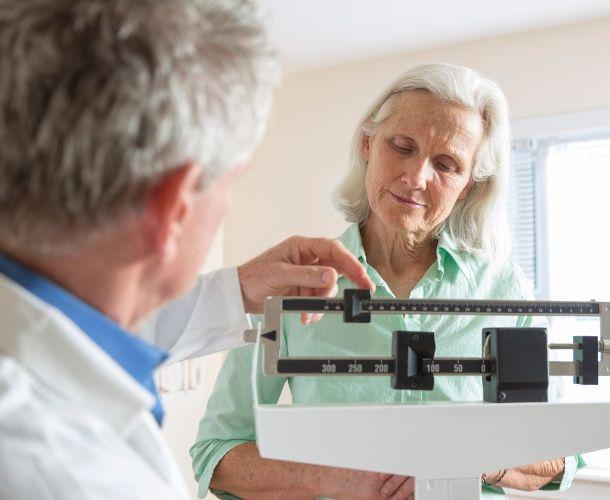 Gewicht, BMI und Gewichtsverlauf bei Mangelernährung