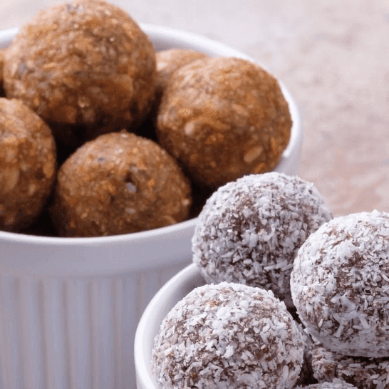 Vegane Energyballs mit mit lovital Trinknahrung