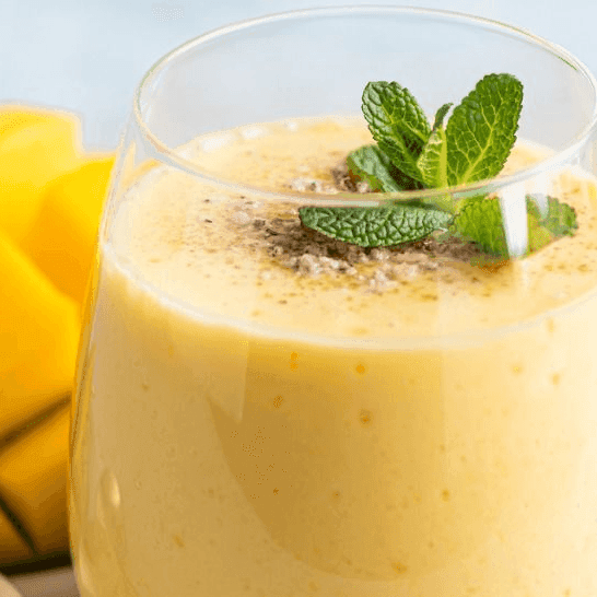 Veganer Fruchtshake mit lovital Trinknahrung