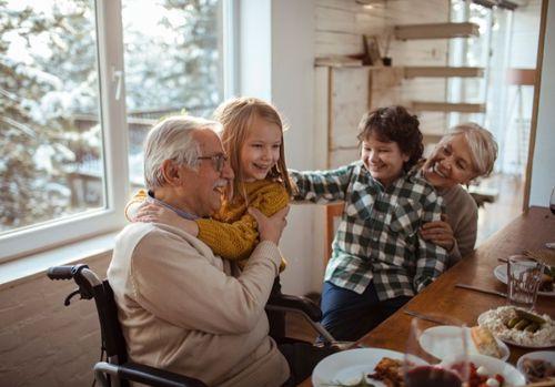 Essen in Gesellschaft steigert Appetit