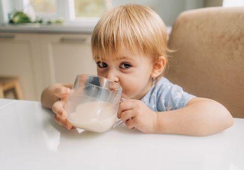 Medizinische Trinknahrung für Kinder
