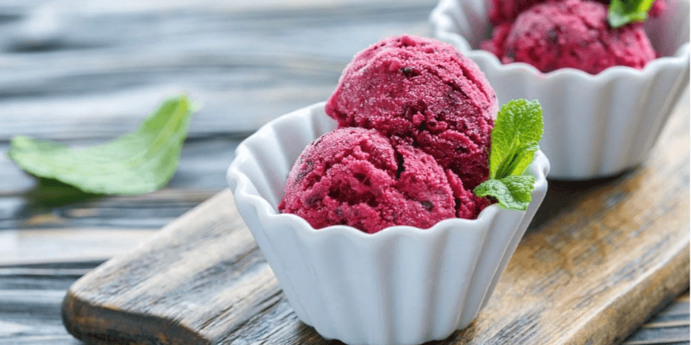 Beeren-Joghurt-Eis Beeren-Joghurt-Eis