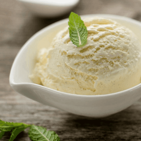 Veganes Vanille-Eis mit Trinknahrung Veganes Vanille-Eis mit Trinknahrung